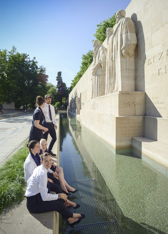 Nos étudiants apprennent l'histoire de Genève - les 110 ans d'histoire de l'ecole hoteliere genève - histoire de l'Ecole Hôtelière