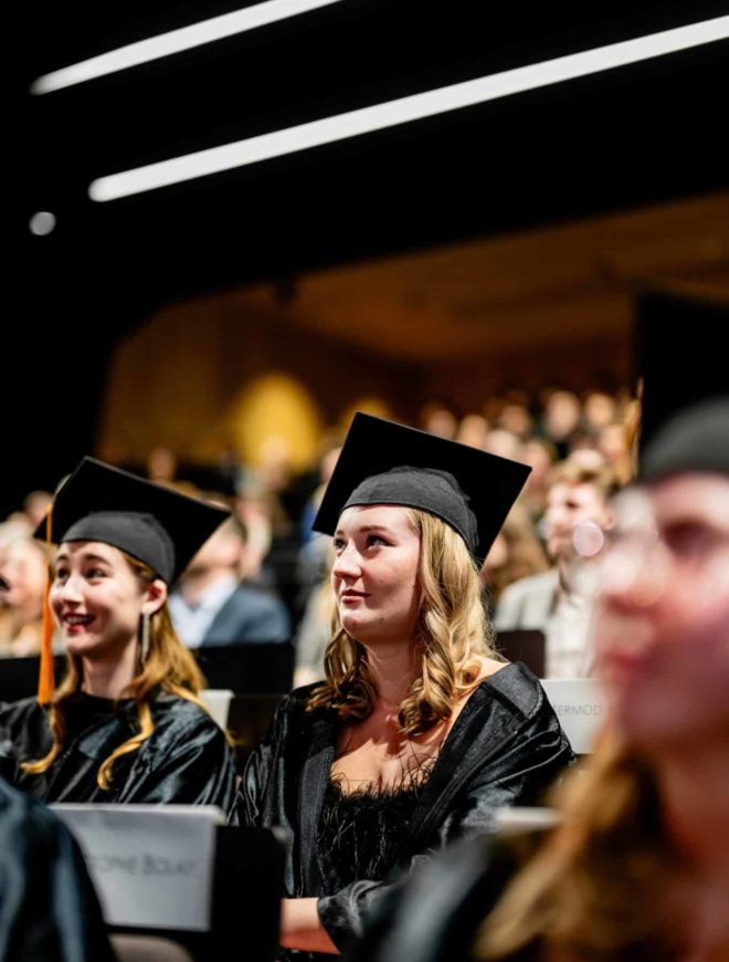 Photo remise de diplome de l'Ecole hotelière de Genève