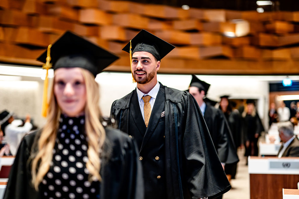 142 eme cénémonie remise de diplome Ecoel Hôtelière de Genève