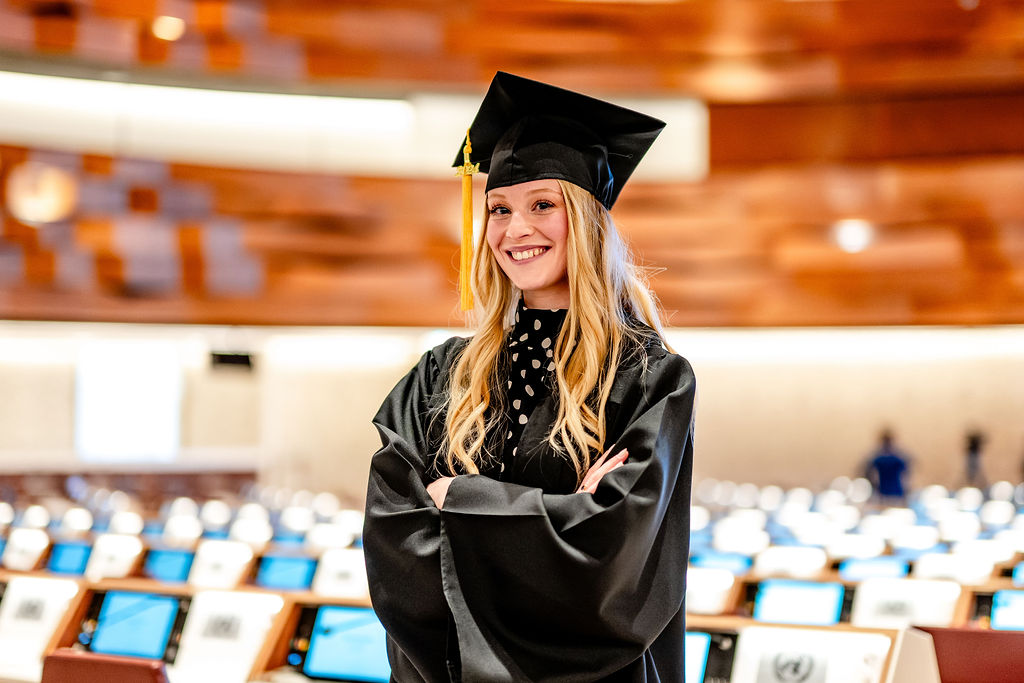 142 eme cénémonie remise de diplome Ecole Hôtelière de Genève étudiants w